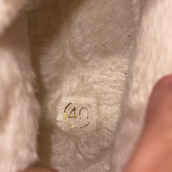 Beierpal Ber*Star Hi Top Sneakers with faux fur lining. - Picture 5 of 9